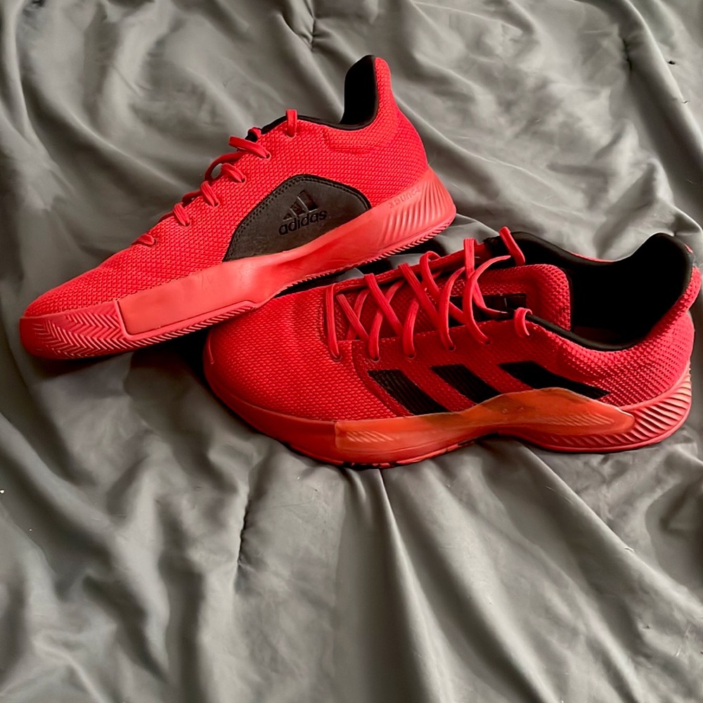 Adidas Bounce Cardinal Red, US M 11.5